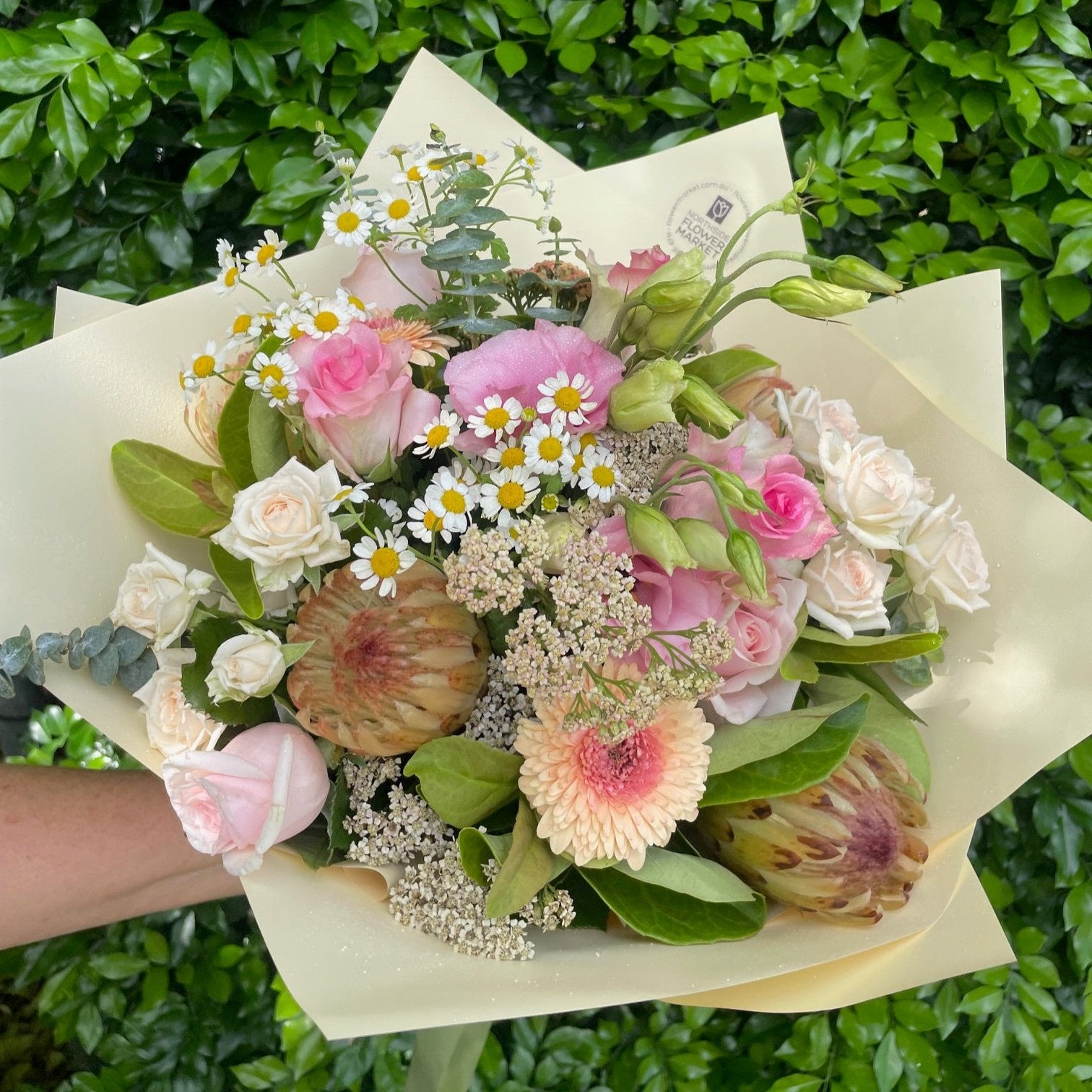 PASTEL ROMANTIC NATIVE BOUQUET