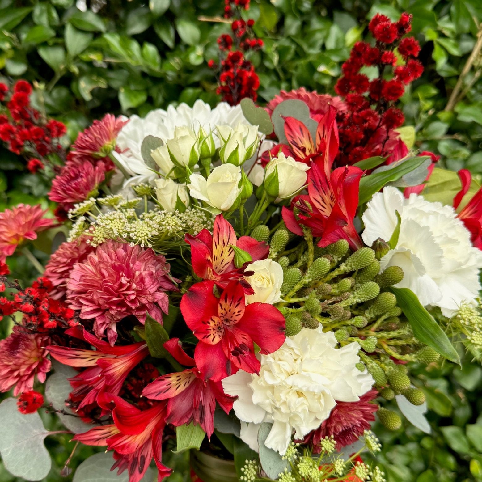 CHRISTMAS FLORAL JAR